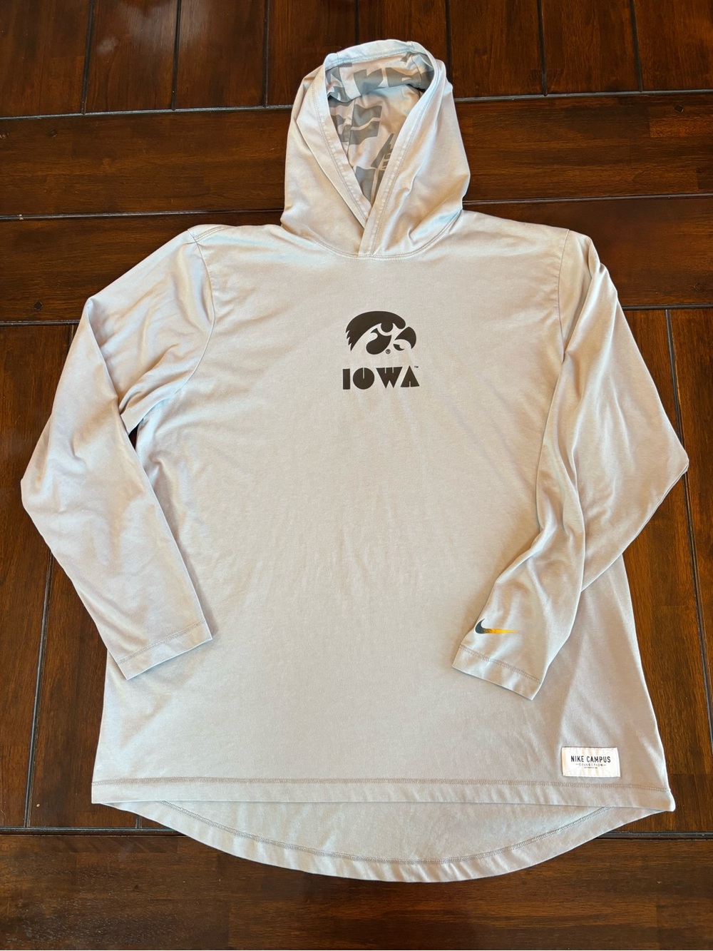 Nike University of Iowa Hawkeyes Hooded Long Sleeve T-shirt Light Gray Size XL